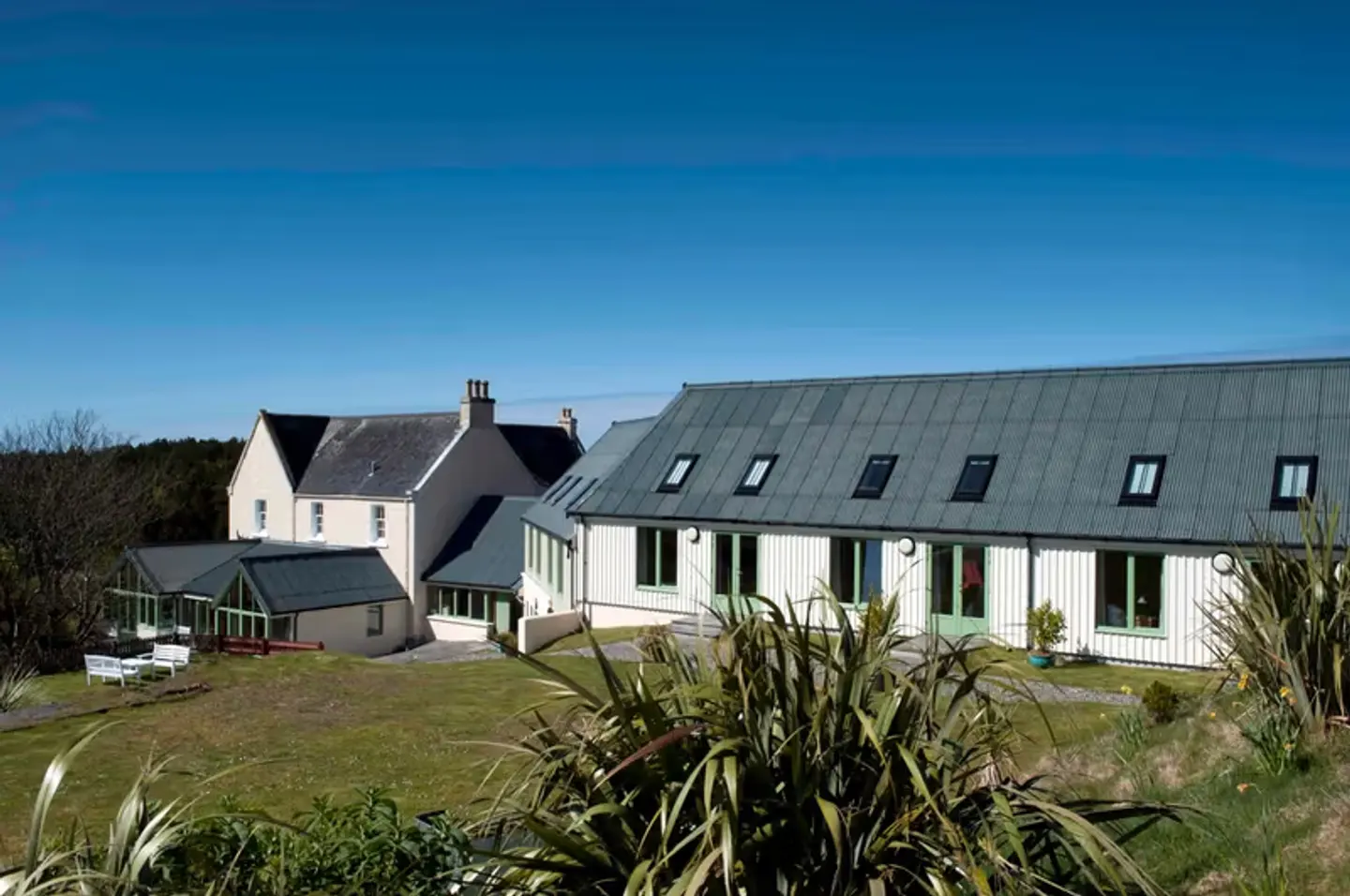 Hillside Rooms accommodation at Langass Lodge